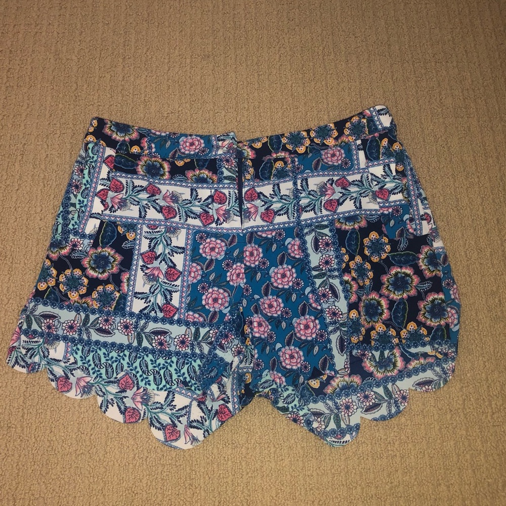 High-fashion Floral Print shorts